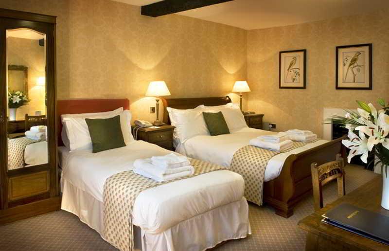 The Bear Hotel Devizes Exterior foto